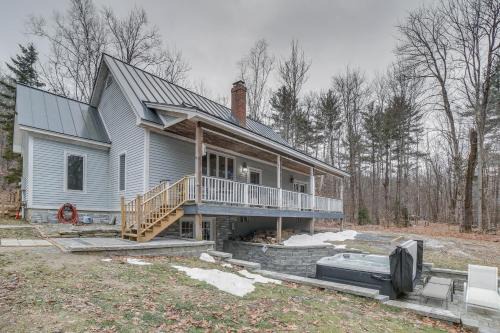 Cavendish Casa | Peaceful Cavendish Retreat with Hot Tub and Fireplace!