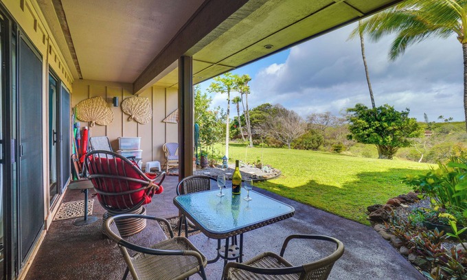 Maunaloa Condominio | Peaceful Condo w/ Amenities: Steps to Beach!