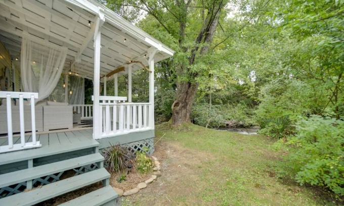 Waynesville Cabaña | Peaceful cottage on Richland Creek. Walking distance to downtown Waynesville