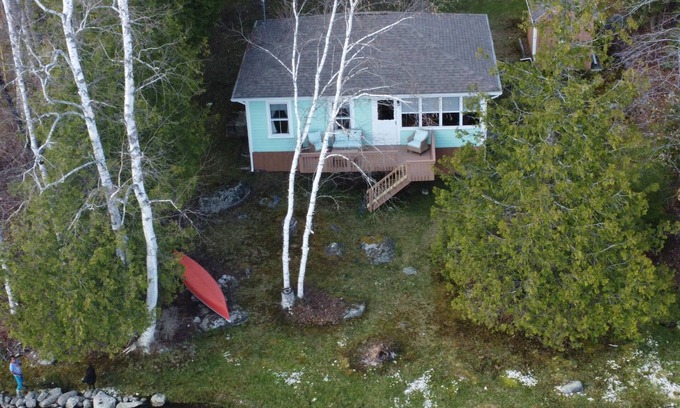 Concord Cabaña | Peaceful Cottage - Relax, Kayak, Swim