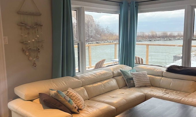 Malahide Cabaña | Peaceful Cottage Retreat in Port Bruce