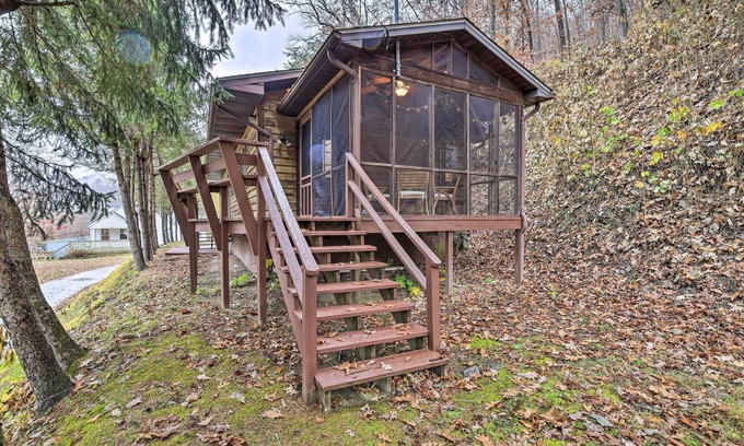 Welch Cabaña | Peaceful Cottage w/ Mtn View Near ATV Trails!