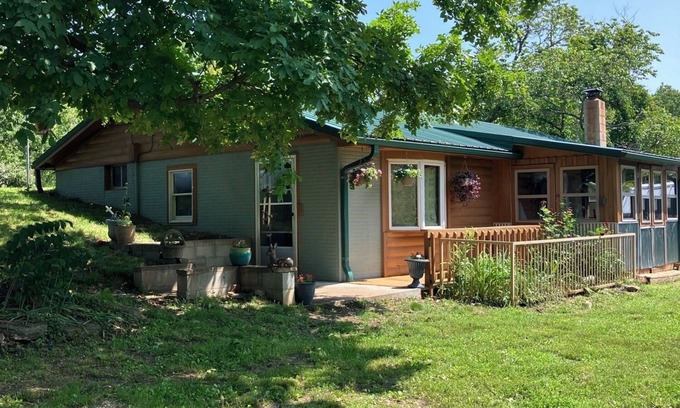 Bruner Casa | Peaceful Country Getaway