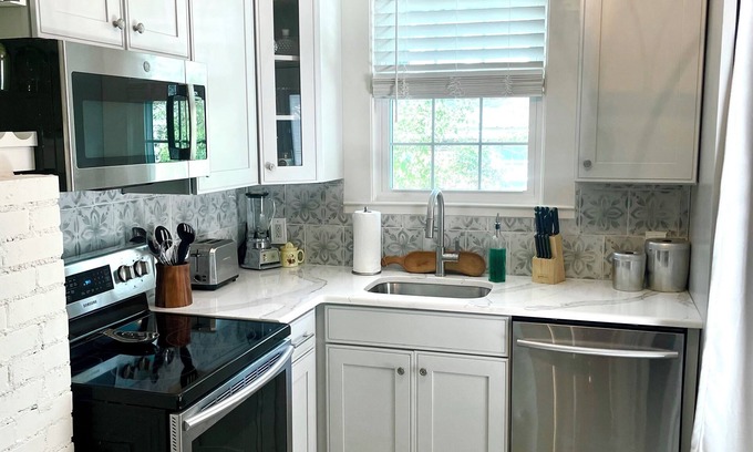 Anderson Casa | Peaceful, Cozy and quiet, near downtown. 5 minutes from Anderson University.