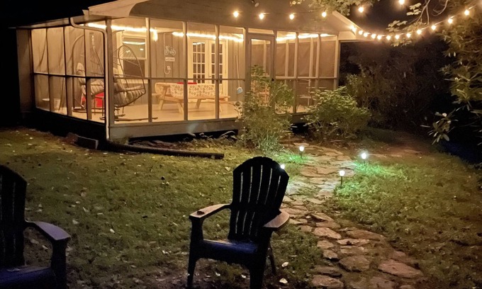 Pisgah Forest Casa | Mtn Creek Escape- bikers paradise, bold creek, NEW treasure hunt