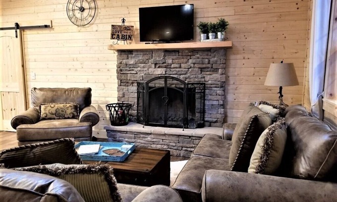 Highlands Cabina | Walnut Creek Haven - * Cama King * + Cabaña Creekside