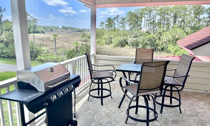 Whitemarsh Island Condominio | Peaceful Creekside Guesthouse Near Historic Savannah & Beach