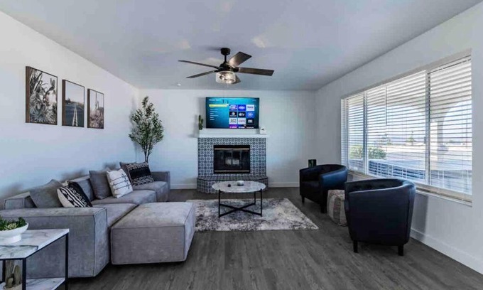 Lake Havasu City Casa | Peaceful Desert Villa w/Lake View & Spa