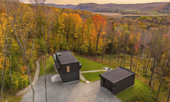 Mont-Tremblant Casa | Peaceful estate 10 minutes from mont-Tremblant village