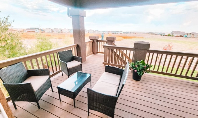 Elbert Casa | Peaceful Falcon Hot Tub Pet Friendly 3 King Beds