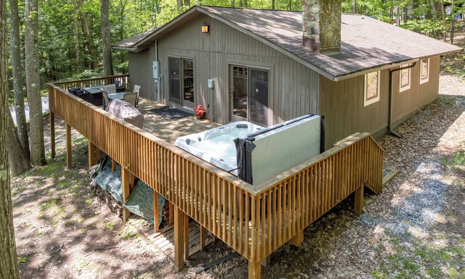 Sky Valley Casa | New! Woodlore: Lake Access, Fireplace, Hot tub, Grill!