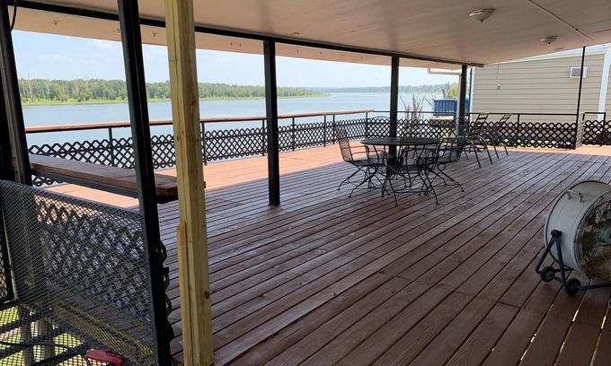 Concordia Parish Casa | Peaceful Getaway Camp