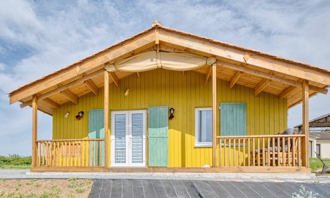 Thenac Chalet De Esquí | Evasión tranquila en Dordoña – Chalet para 4 personas