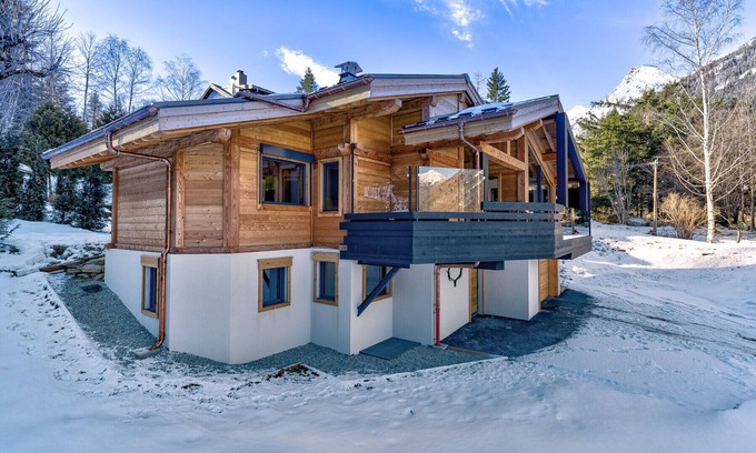 Le Lavancher Chalet De Esquí | Peaceful hamlet + daily pastry delivery & cleaning