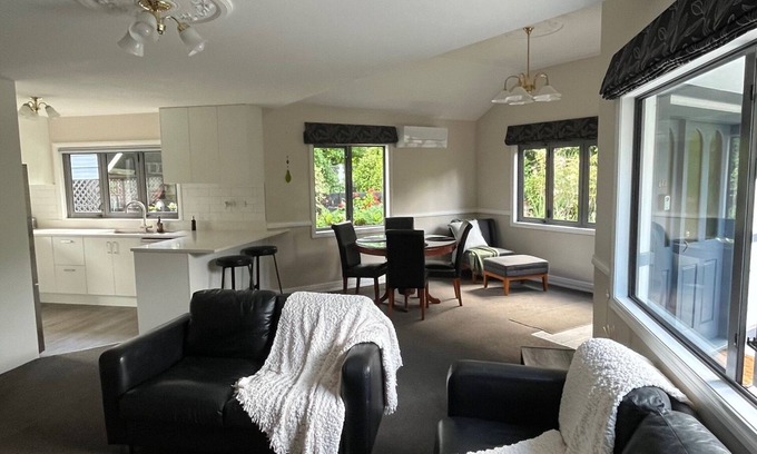 Upper Hutt Casa | Peaceful haven close to Upper Hutt activities