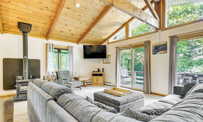 Bridgton Casa | Peaceful Highland Lake Home w/ Kayaks, Dock Access