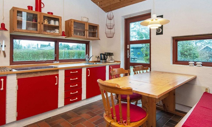 Hvidbjerg Strand Casa | Peaceful Holiday Home in Børkop near Sea