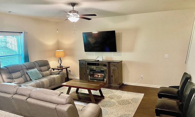 Douglasville Casa | Peaceful home in Douglasville, 25 minutes from ATL. New Home, Fenced-in Backyard