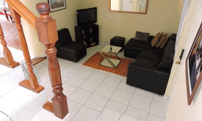 San Salvador Casa | Hogar acogedor y confortable