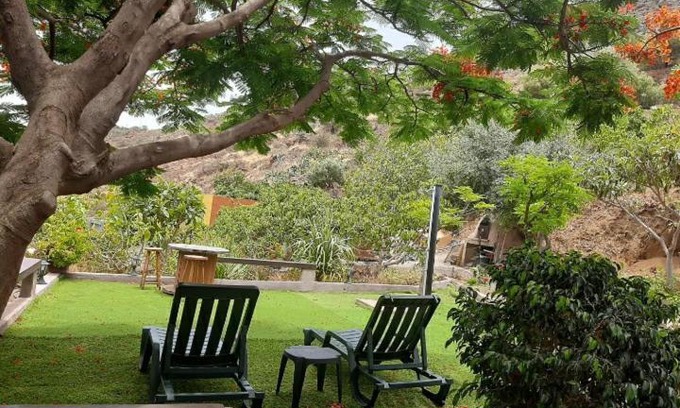 Valsequillo de Gran Canaria Casa | Peaceful house set on a vineyard & work friendly