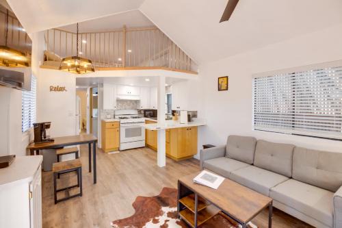 Lake Almanor Peninsula Casa | Peaceful Lake Almanor Cabin Fish, Hunt and Hike!