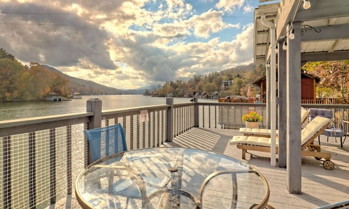 Clayton Casa | Peaceful Lake Burton Stay with Dock Access
