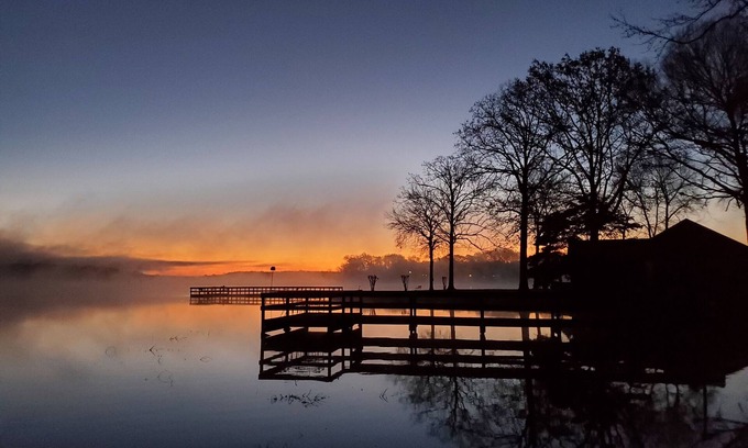Houston Cabaña | "A Little Secret" Cozy Cottage on Harris Brake Lake w/fishing Dock.Fully Stocked