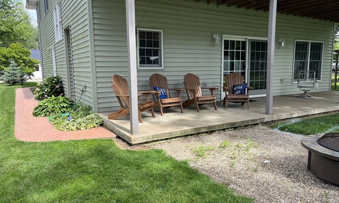 Celina Casa | Peaceful Lakehouse with Amazing Grand Lake Views