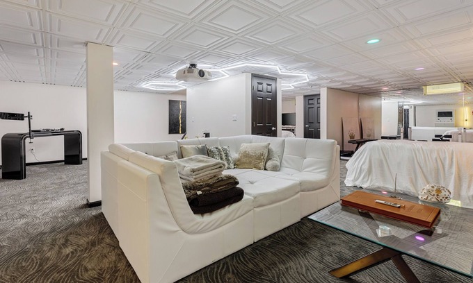 Holiday Hills Casa | Peaceful Luxury Unique 3 BDR Home w/ Cinema & More