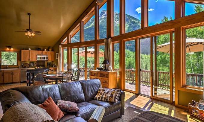 Carbondale Casa | Peaceful Marble Colorado Home w / Mtn vistas!