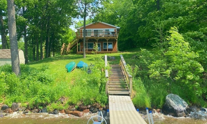 Isle Cabina | Peaceful MilleLacs Lakefront Cabin