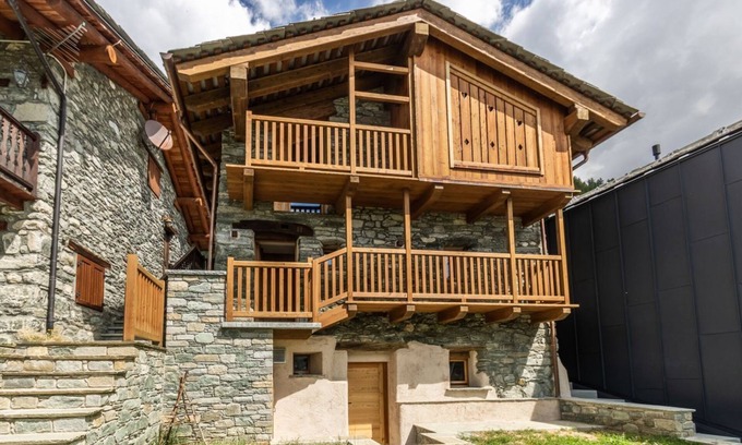 Valtournenche Chalet De Esquí | Peaceful Mountain Chalet Surrounded by Nature