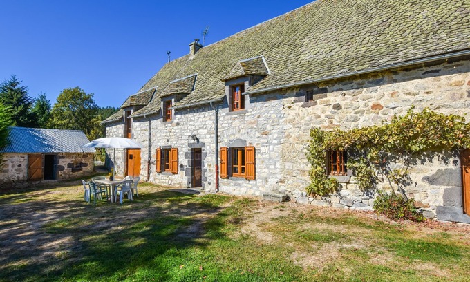 Oradour Casa | Casa Vacacional en Oradour con Terraza