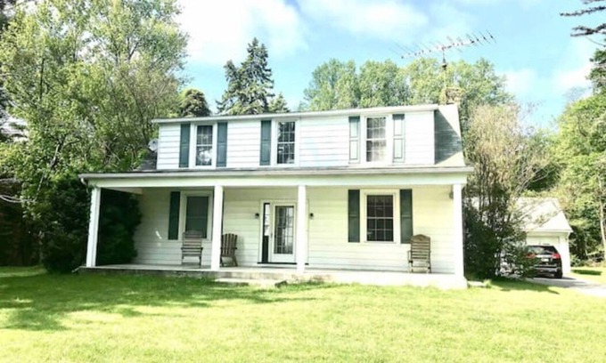 Waynesboro Casa | Peaceful Mountain Top House- Time to Enjoy!