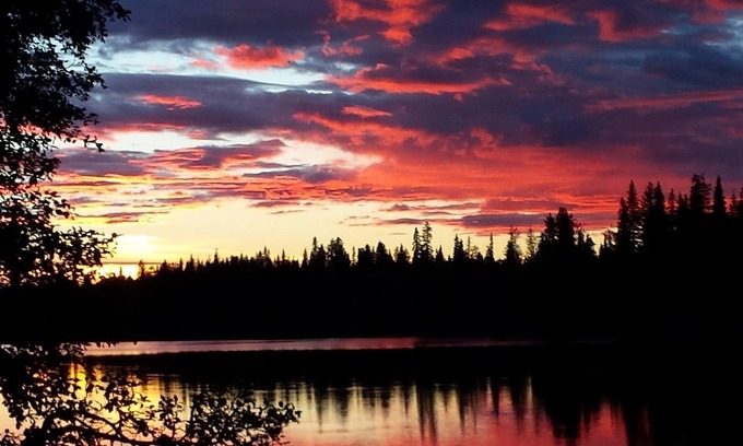 Regional District of Fraser-Fort George Casa | Peaceful new retreat on Ness Lake with sunsets galore! Near Prince George, BC