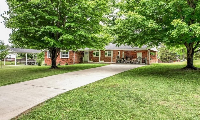 Jacksboro Casa | Peaceful Norris Lake retreat, yet close to the action -