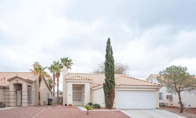 North Las Vegas Casa | Peaceful Paradise Relax in Las Vegas