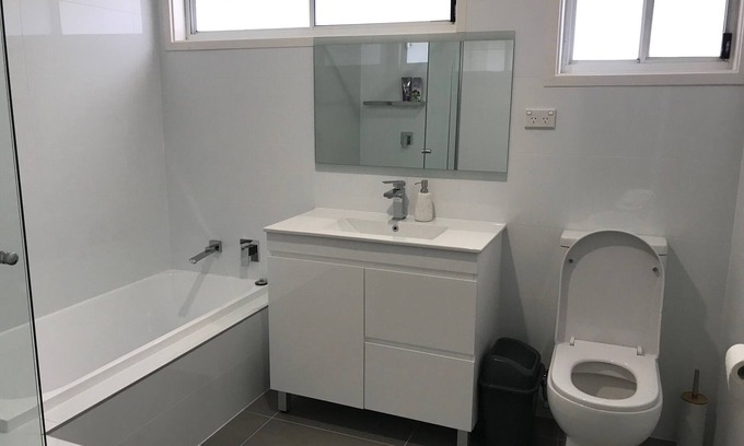 Kingswood Casa | Peaceful Peppermint - pet friendly family home
