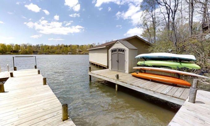 Mineral Casa | Peaceful Perch at Lake Anna