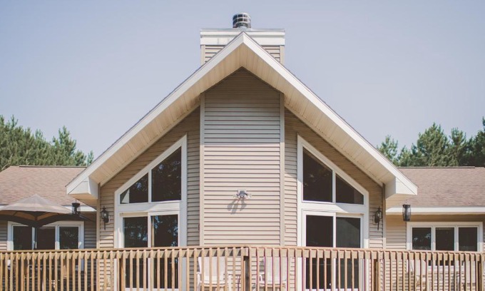 Nekoosa Casa | Peaceful Pines