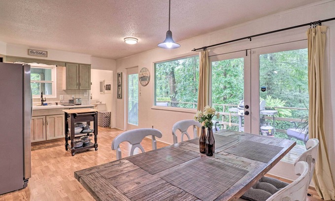 Pisgah Forest Cabaña | Peaceful Pisgah Forest Cottage w/ Fire Pit!