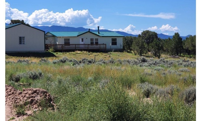 Fort Garland Casa | Peaceful Place with Majestic Mountains. Bright Stars. Warm days Cold Night