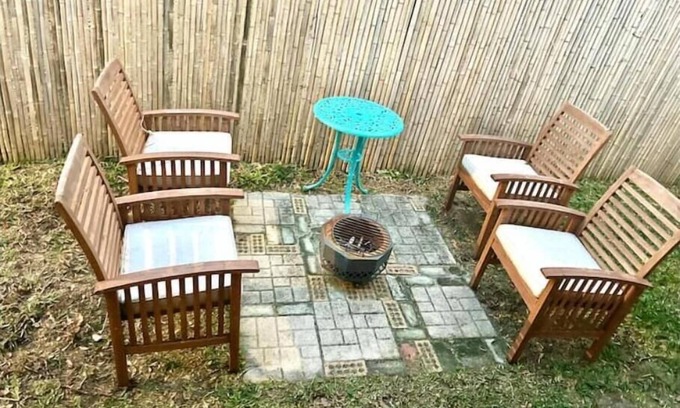 Altamonte Springs Casa | Peaceful Private Gated Patio Walk to Mall Publix