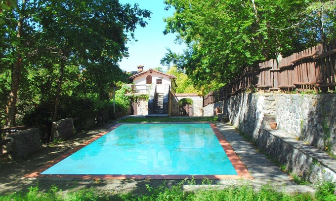 San Marcello Piteglio Casa | Retiro tranquilo con piscina