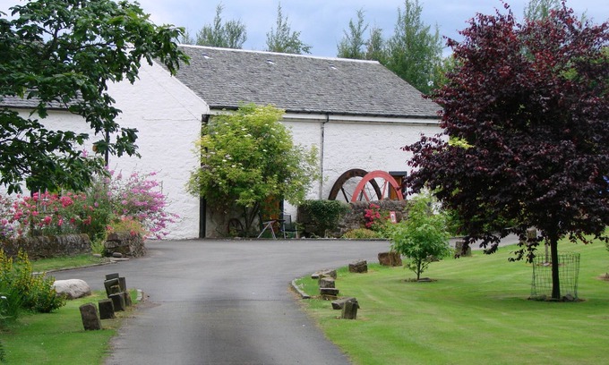 Alexandria Cabaña | Casa tranquila y relajante para 2 en el impresionante paisaje junto a Loch Lomond