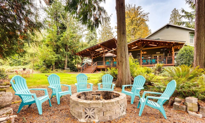 Maple Heights-Lake Desire Casa | Peaceful Renton Retreat w/ Hot Tub Access!