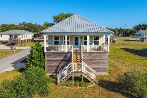 Gulfport Casa | Peaceful Setting with Coastal Views Gulfport Haven