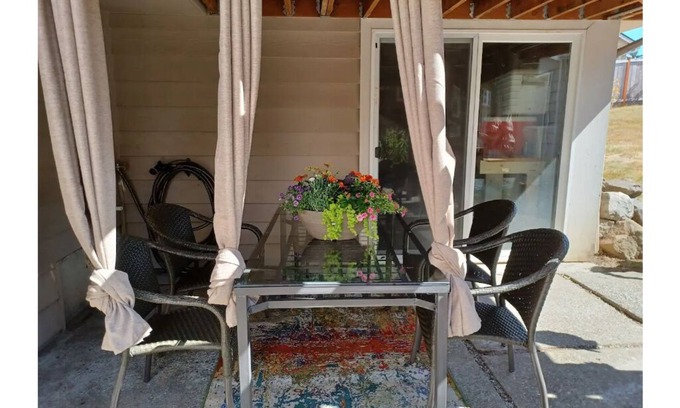Highline Casa | Peaceful South Seattle Spacious 3 bedroom Downstairs Unit