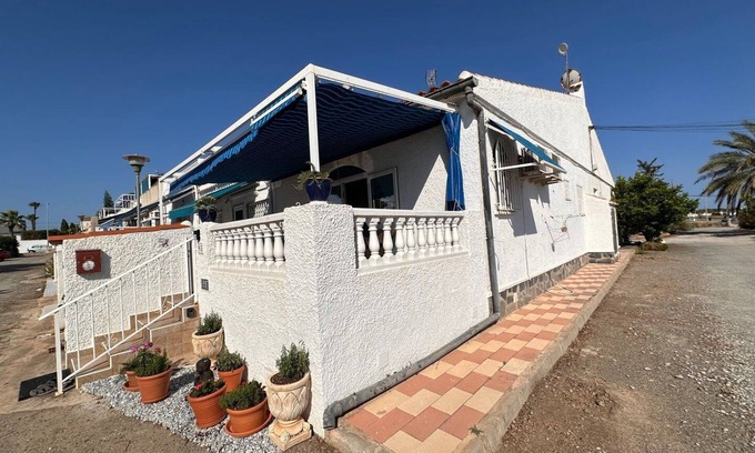 San Luis Casa | Peaceful Stay in Sunny Alicante