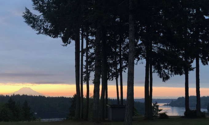 Shelton Casa | Escapada tranquila y pacífica en el área de Arcadia Point, con vistas a Puget Sound
